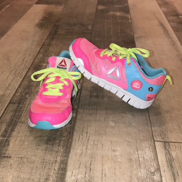 cute girls tennis shoes